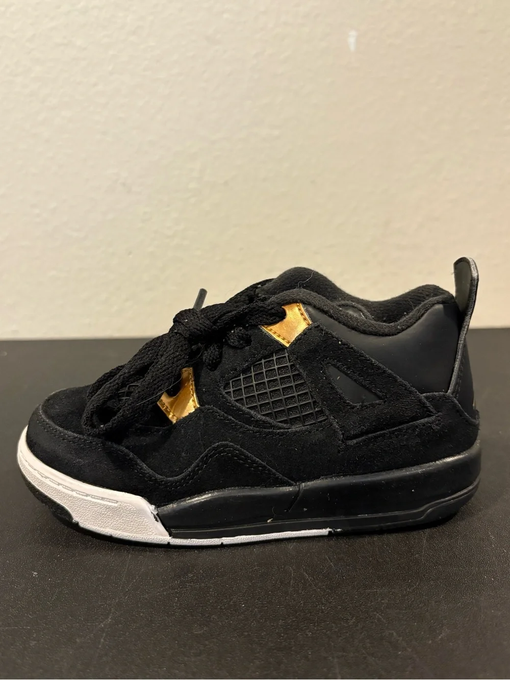 Nike Jordan 4 Retro BT 308500-032 Black Gold Royalty Shoes Kids Size 9C